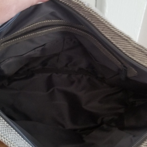 THIRTY ONE CROSSBODY BAG/PURSE - Picture 3 of 3